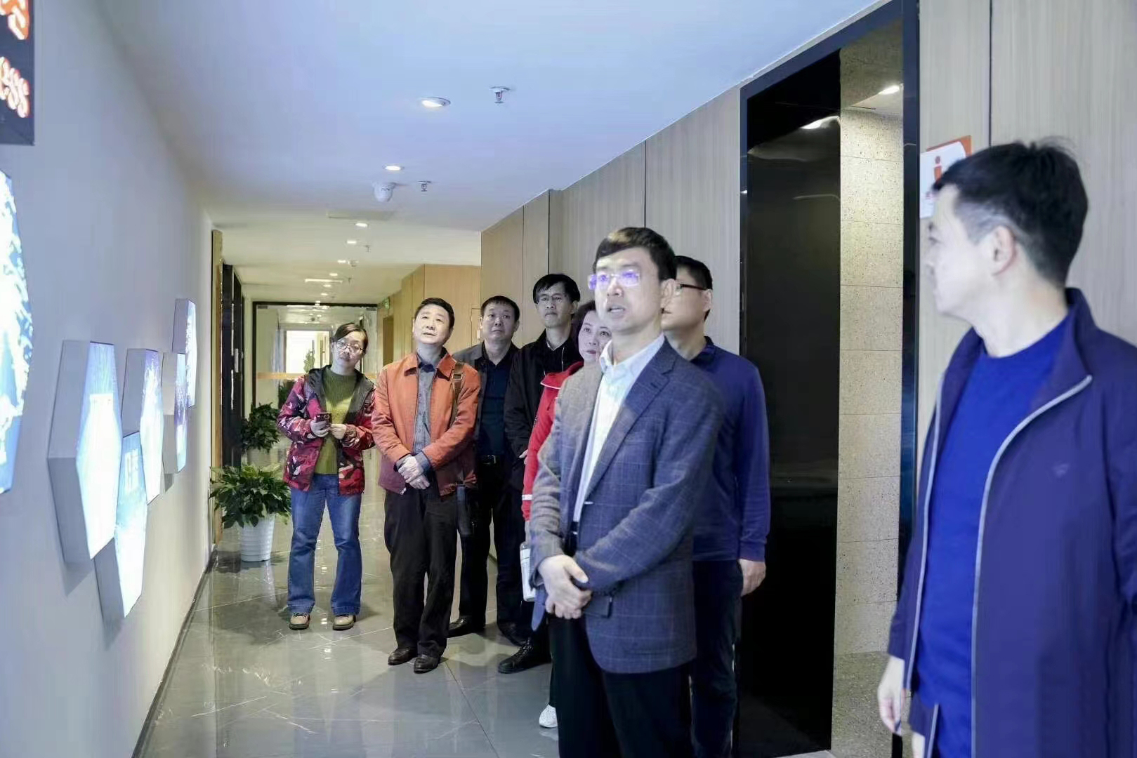 Shenzhen Trade Promotion Committee visited our company